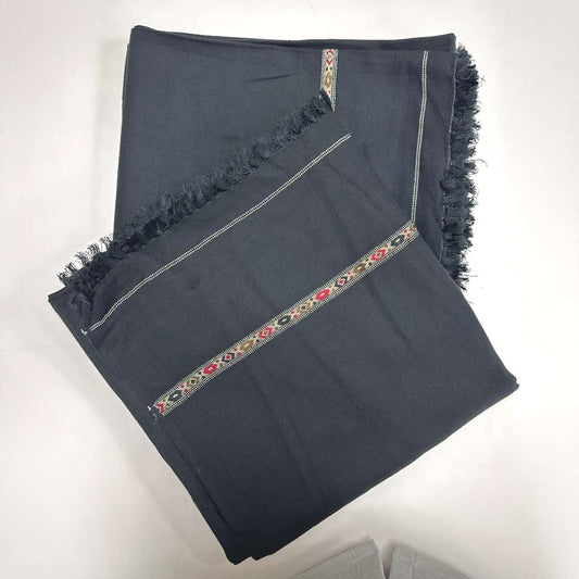 Classic Black Shawl – Elegant, Soft & Stylish