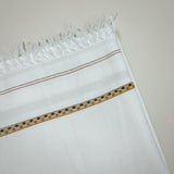 Classic White Shawl – Soft, Elegant & Versatile